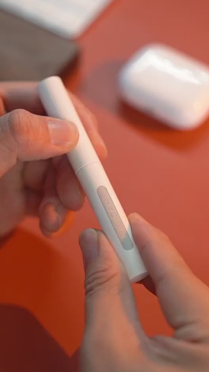 Ear bud and air pod cleaner kit